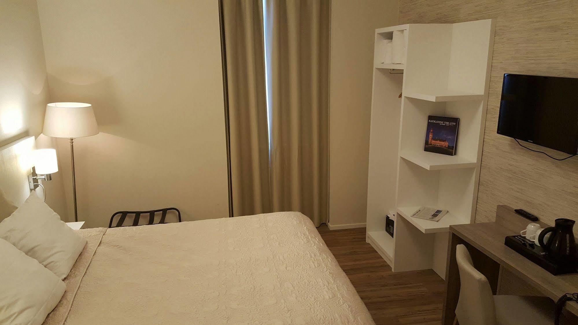 Hotel Andante Aan Zee Гаага Экстерьер фото